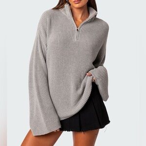 Edikted Amour High Neck Oversized Half Zip Sweater
Size Small New With Tags gray